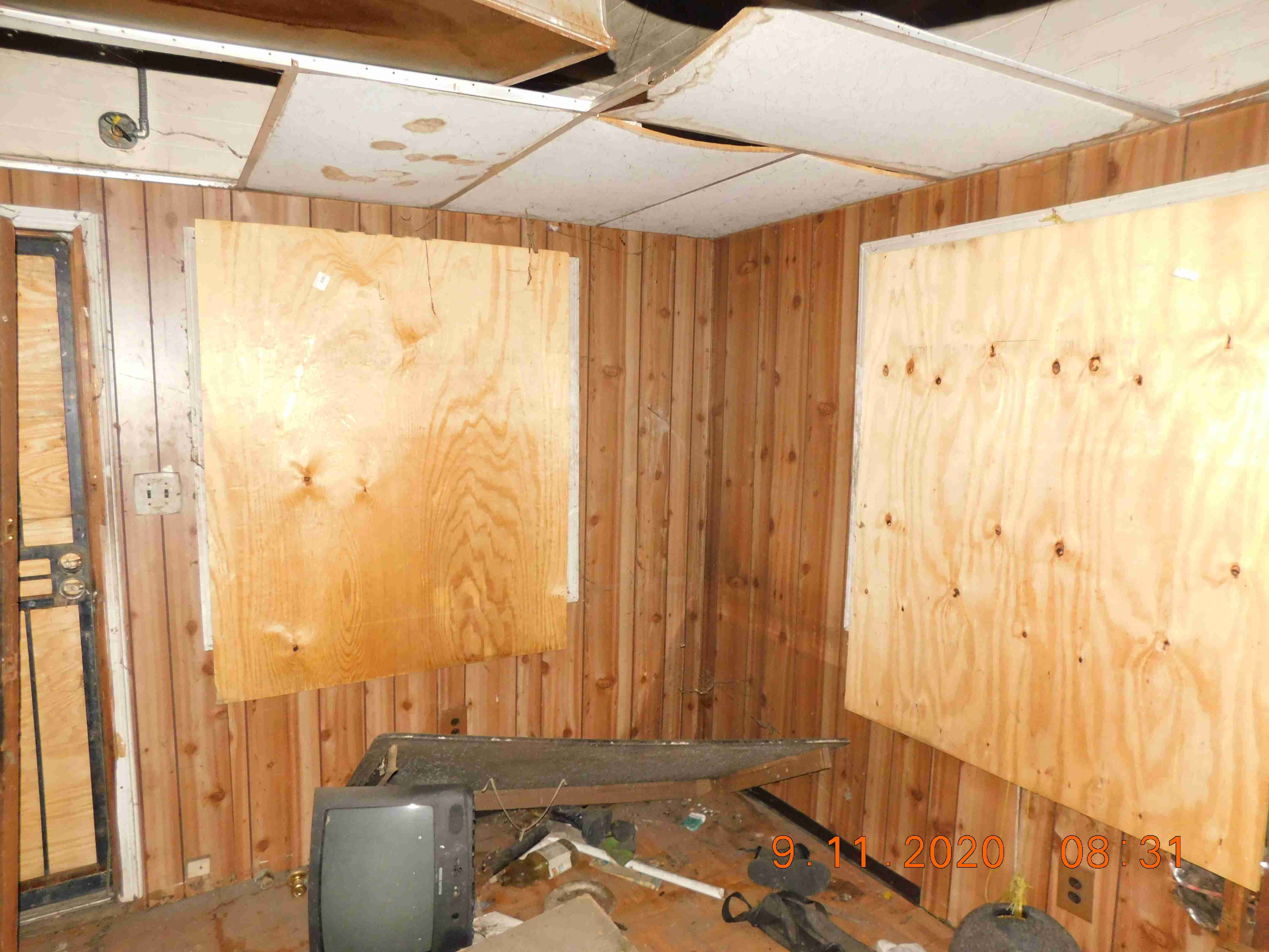 2241 Fullerton (15).jpg